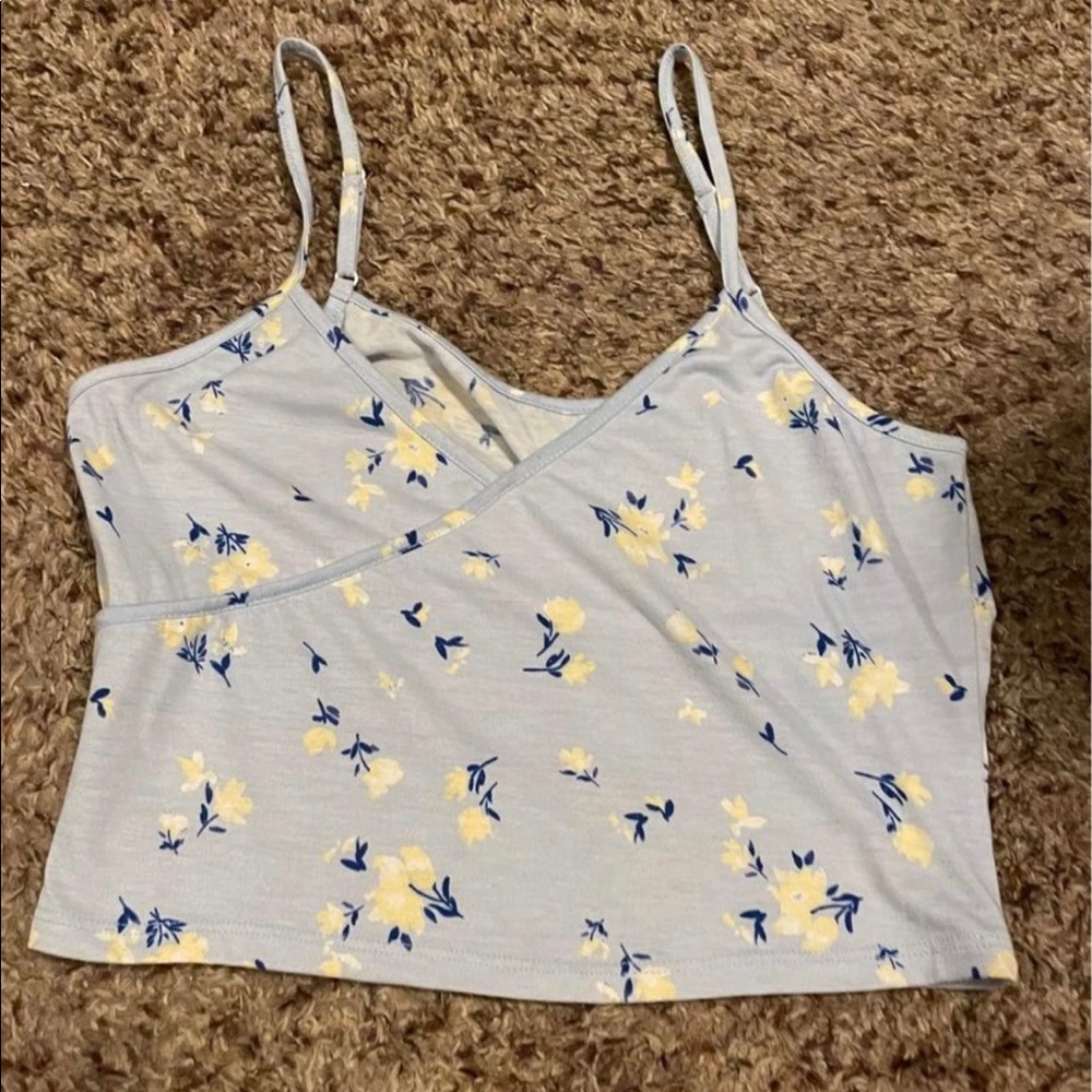 Tillys teen shirt
